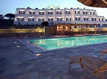 Yiannaki